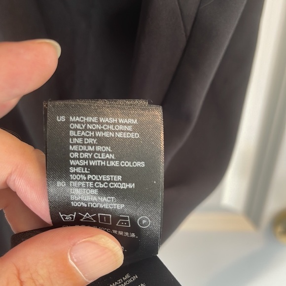 H&M women’s simple black dress - Picture 5 of 6